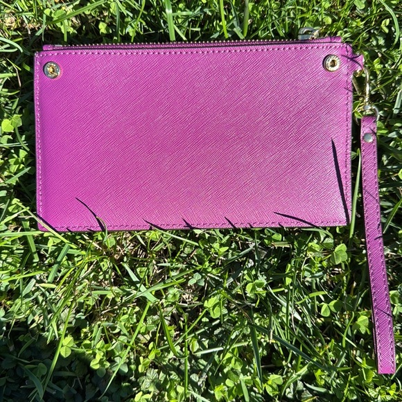 MICHAEL KORS CLUTCH - Picture 3 of 4